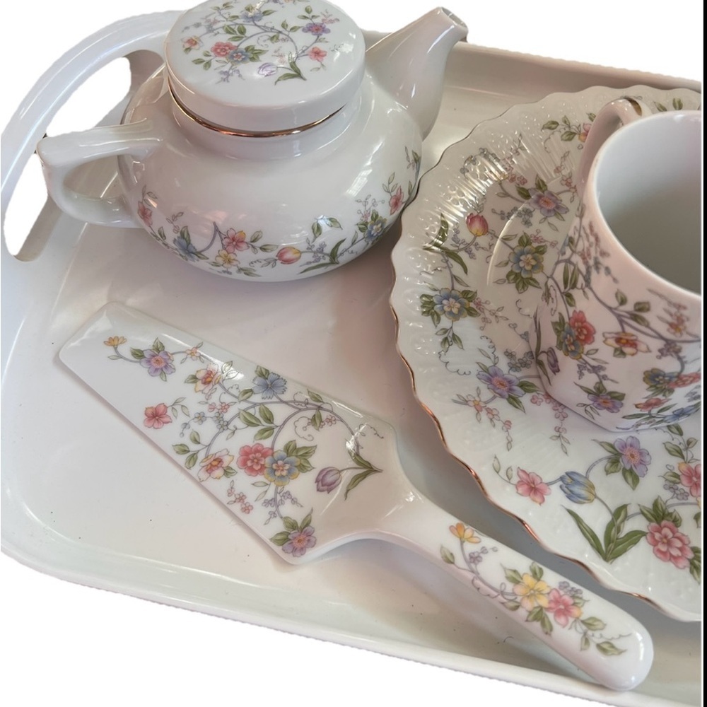 Andrea By Sadek Porcelain Cake Plate Server ,Three
Coffee Cups Tea Pot Set Of 7 - Picture 5 of 12